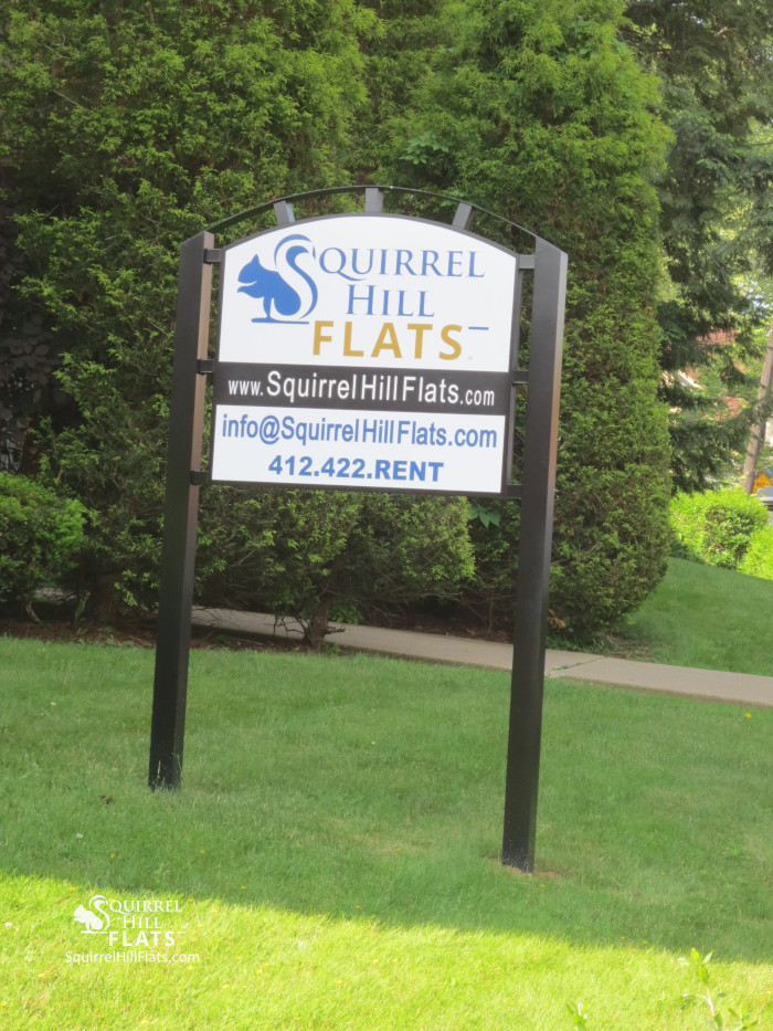 Squirrel Hill Flats Sign