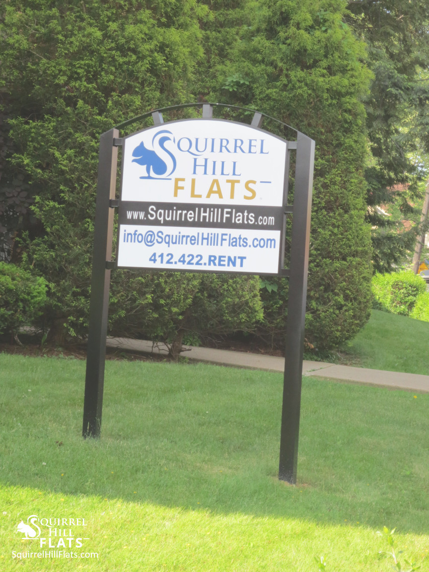 Squirrel Hill Flats Sign